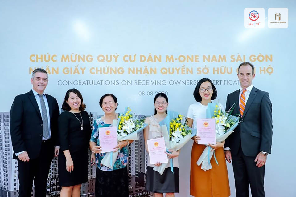 cu dan m one nam sai gon nhan ban giao so hong
