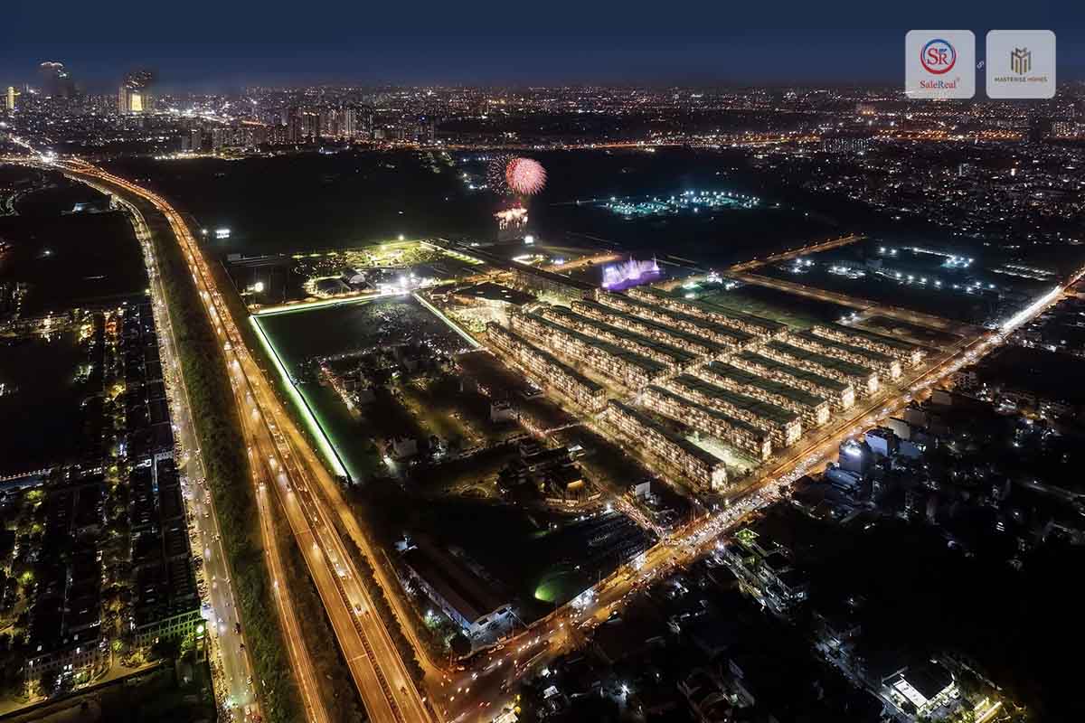 khong khi buoi le ban phao hoa tai the global city