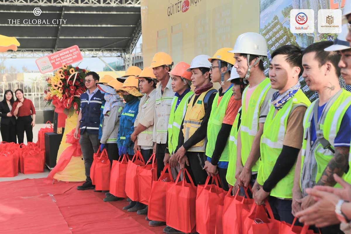 masterise homes tang qua tet cong nhan