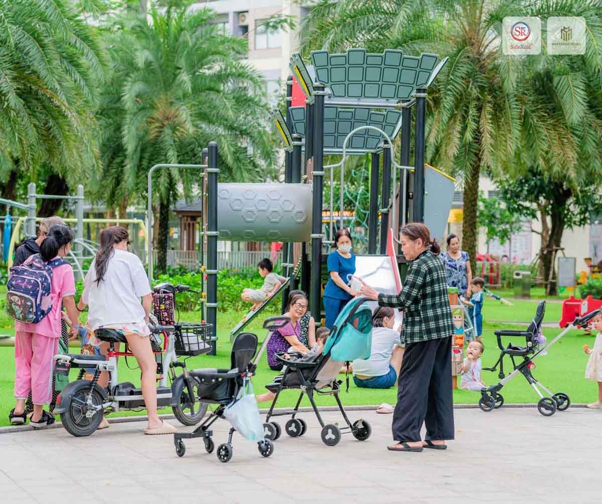 nguo cao tuoi song trong khuan vien xanh cua vinhomes quan 9 